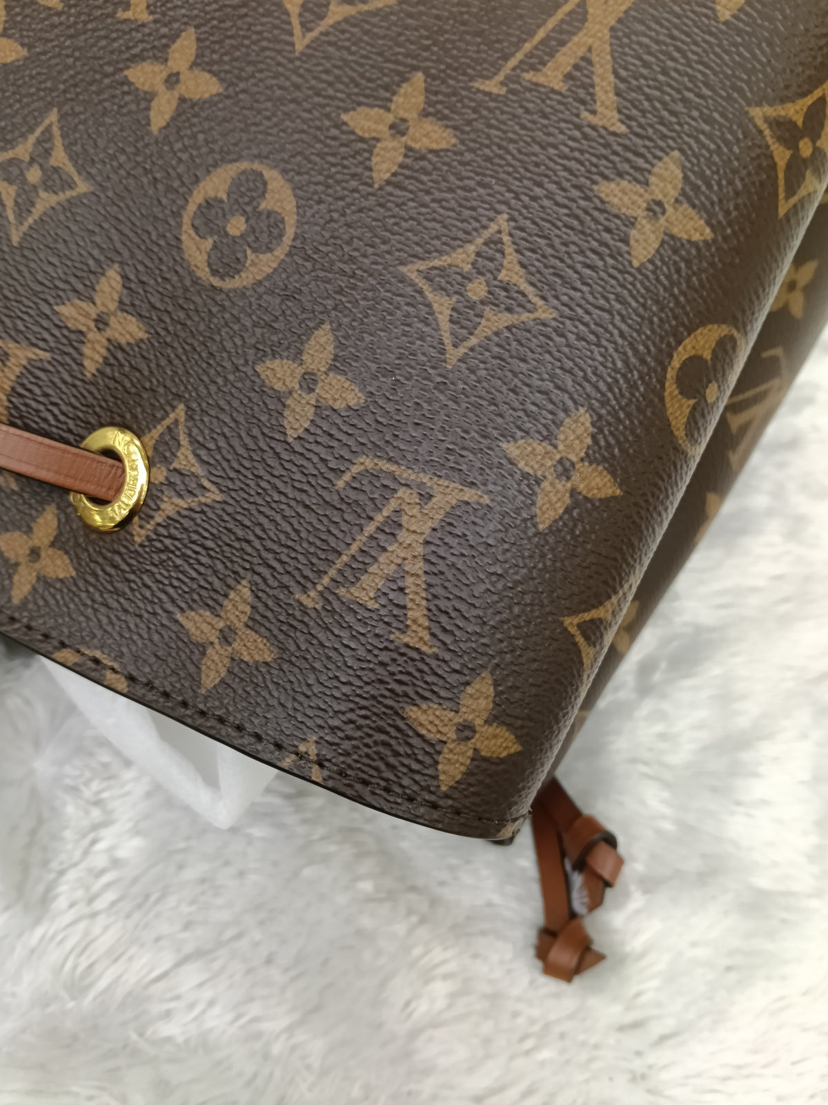 LV Neo Noe MM Monogram Caramel 2019