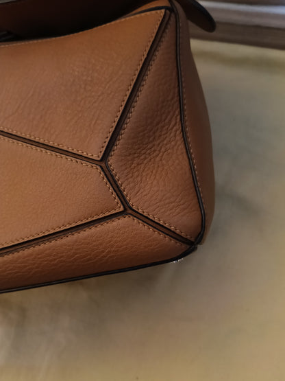 Loewe Puzzle Medium Tan SHW 2018