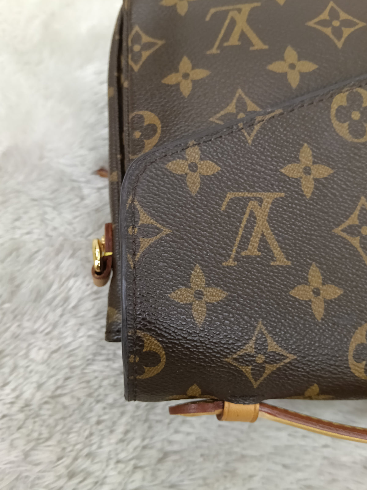 LV Metis Monogram 2013