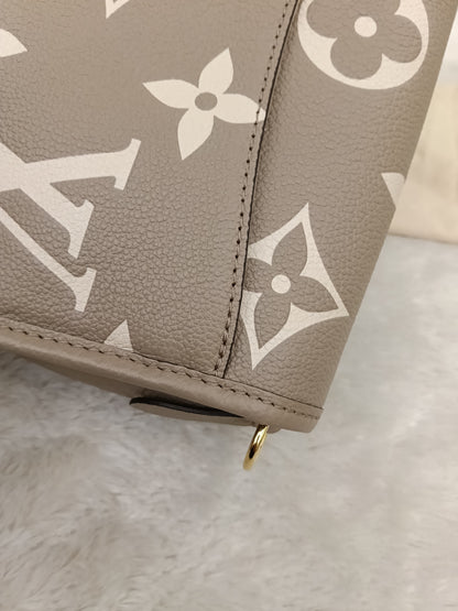LV Diane PM ST NM Monogram Empreinte Giant Tourterelle Creme 2025 (CHIP)