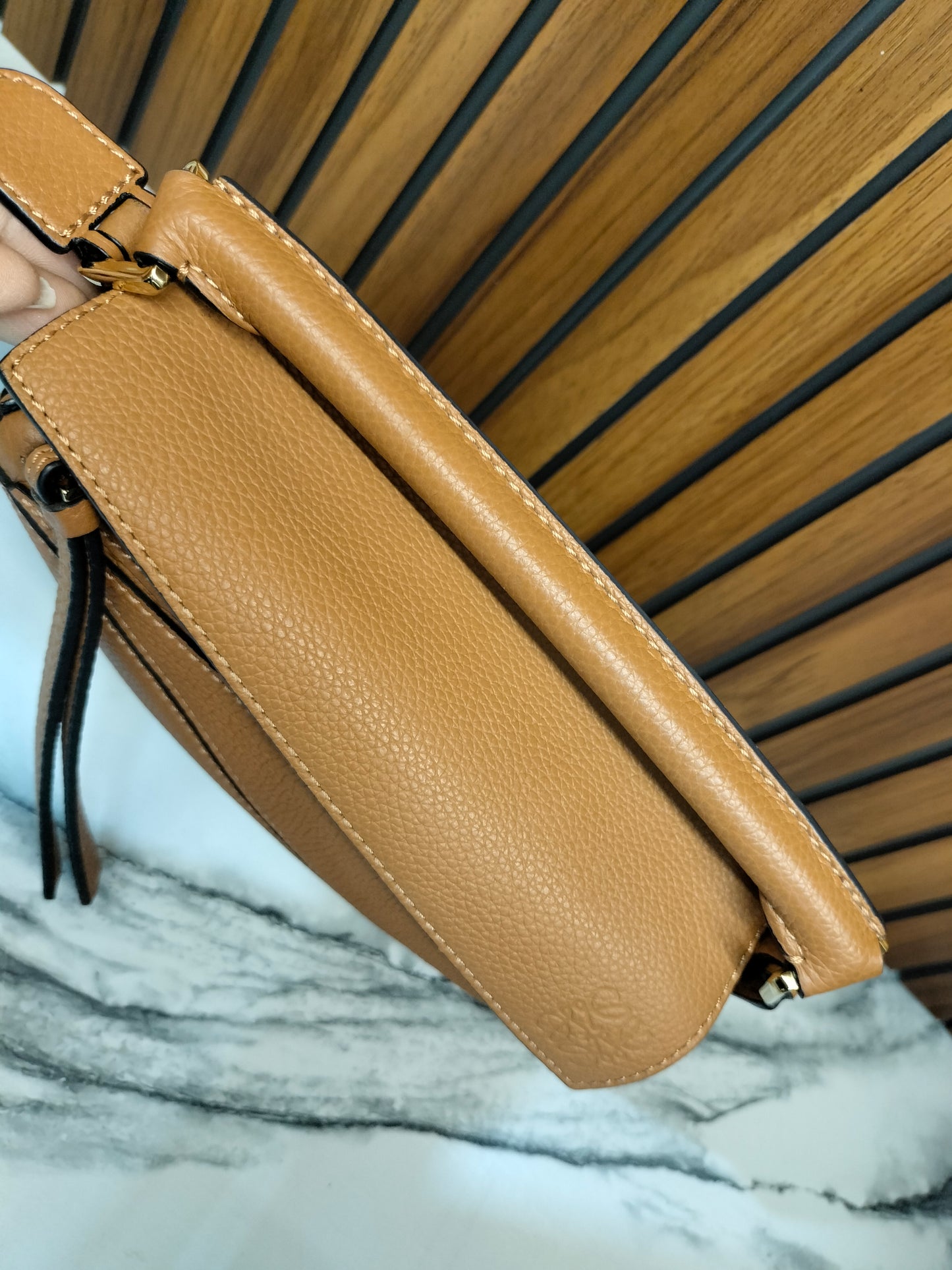 Loewe Puzzle Mini Grained Light Caramel GHW 2022