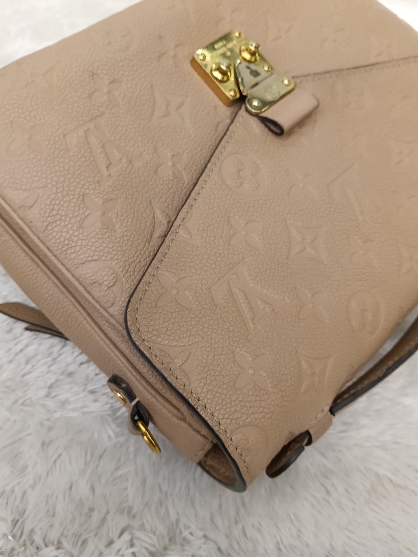LV Metis Monogram Empreinte Papyrus 2017