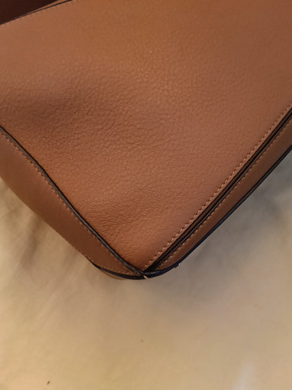 Loewe Puzzle Medium Tan SHW 2018