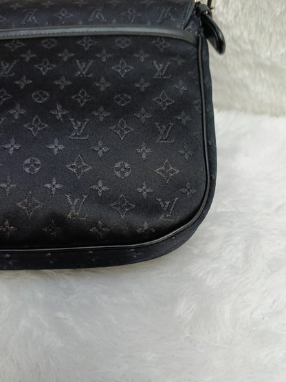 LV Conte de Fees Musette Black Silk Monogram 2002