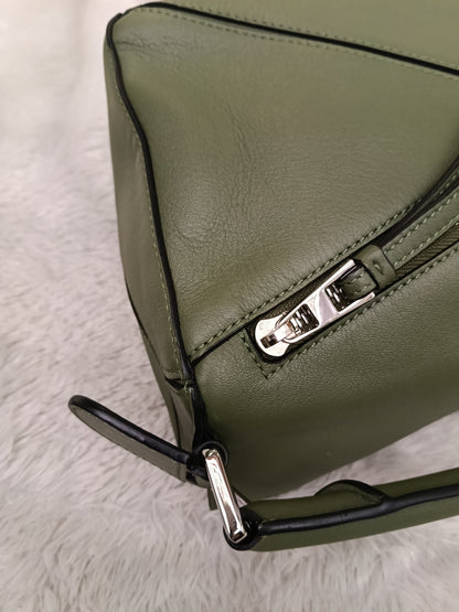 Loewe Puzzle Small Calfskin Avocado SHW 2020