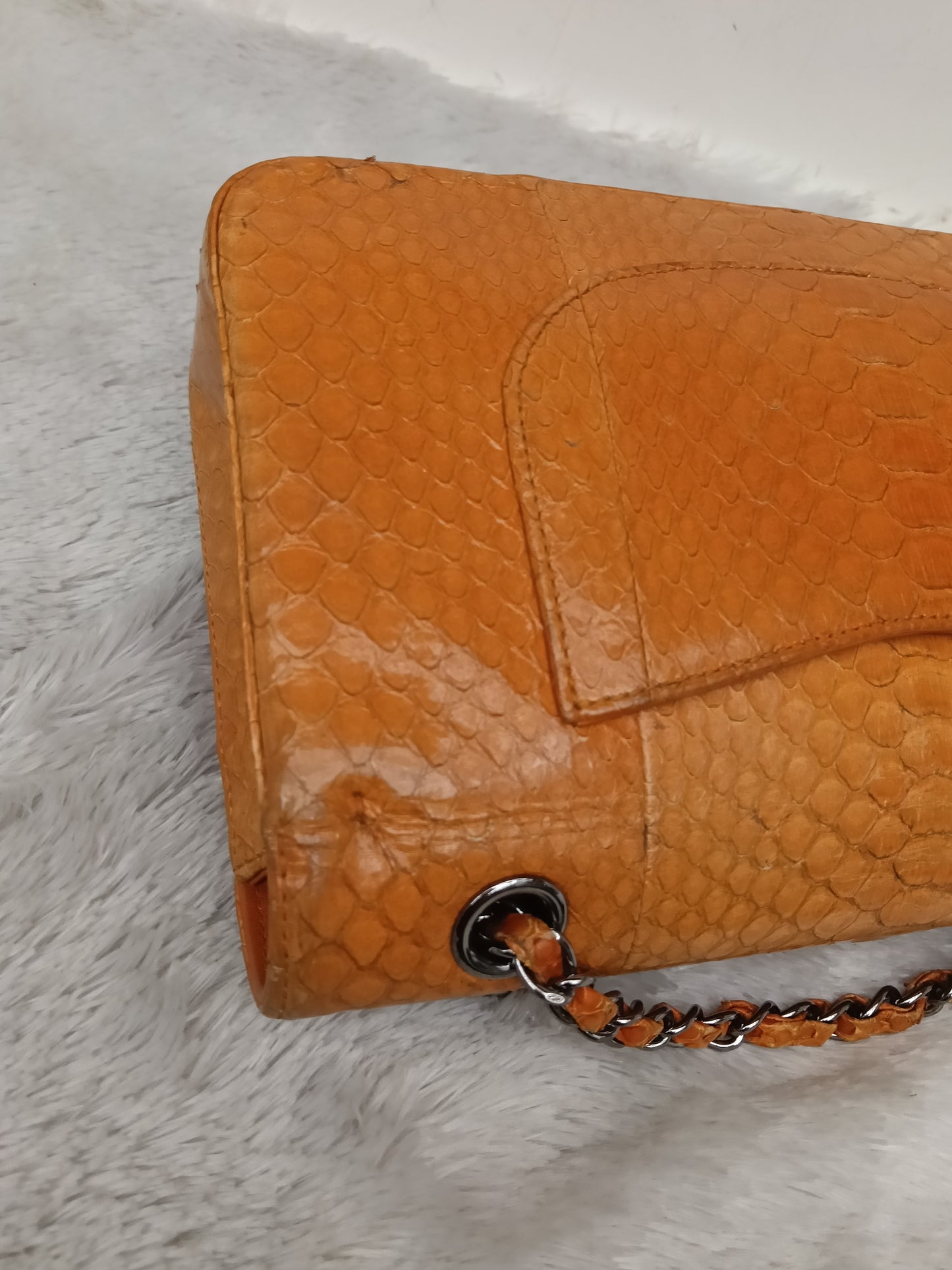 Chanel Medium Exotic Python Orange RHW DF #19
With holo, holo checker, dustbag