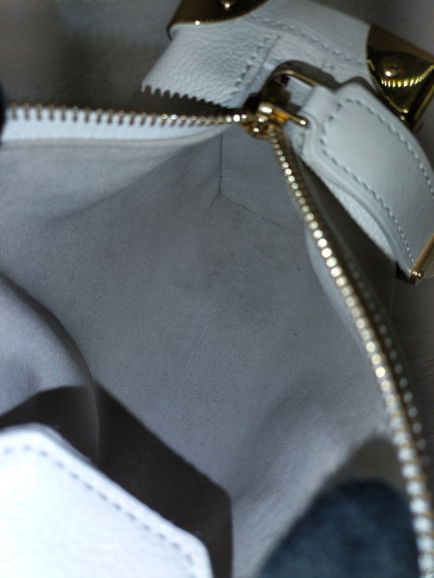 LV Side Trunk PM Grained Calfskin Chalk (CHIP)