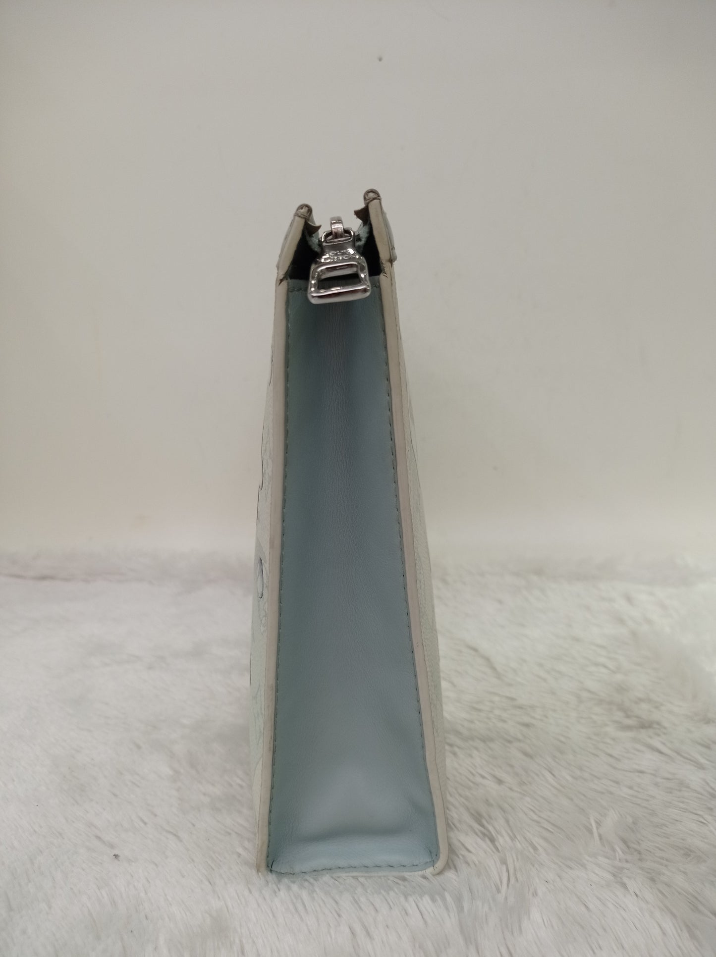 LV Pochette Voyage MM Crystal Blue (CHIP)