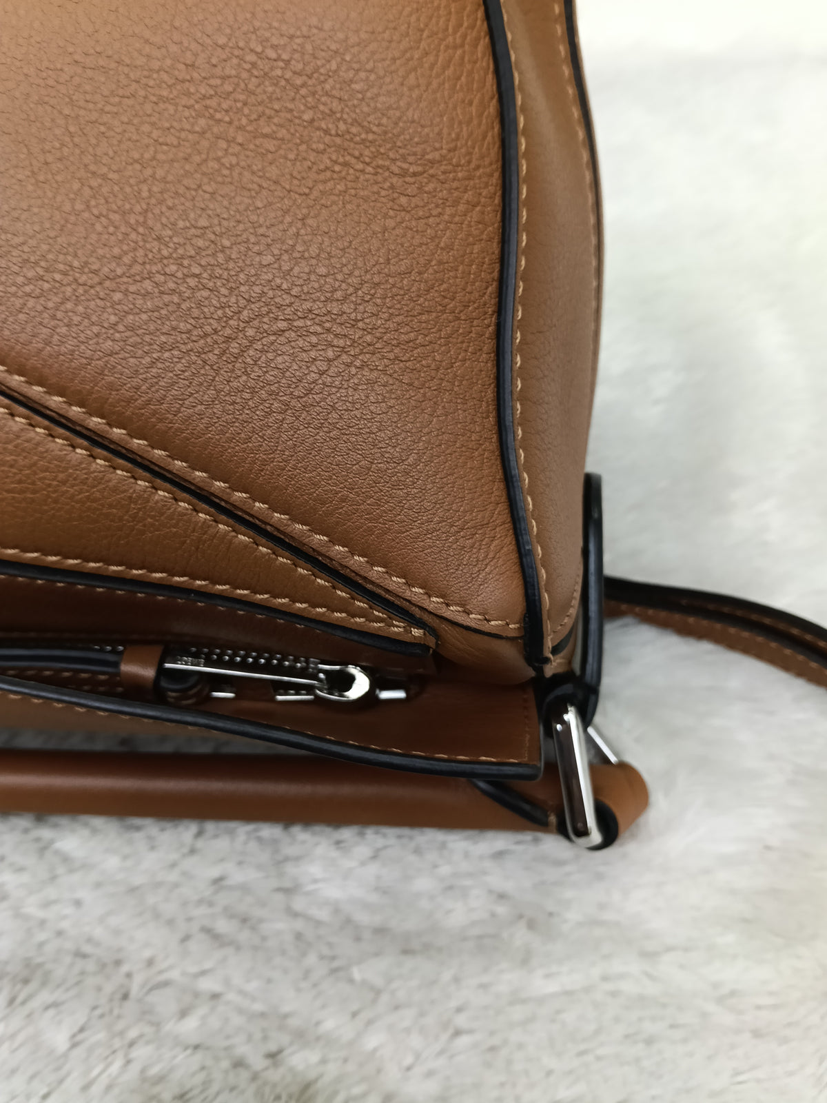 Loewe Puzzle Small Tan SHW 2021