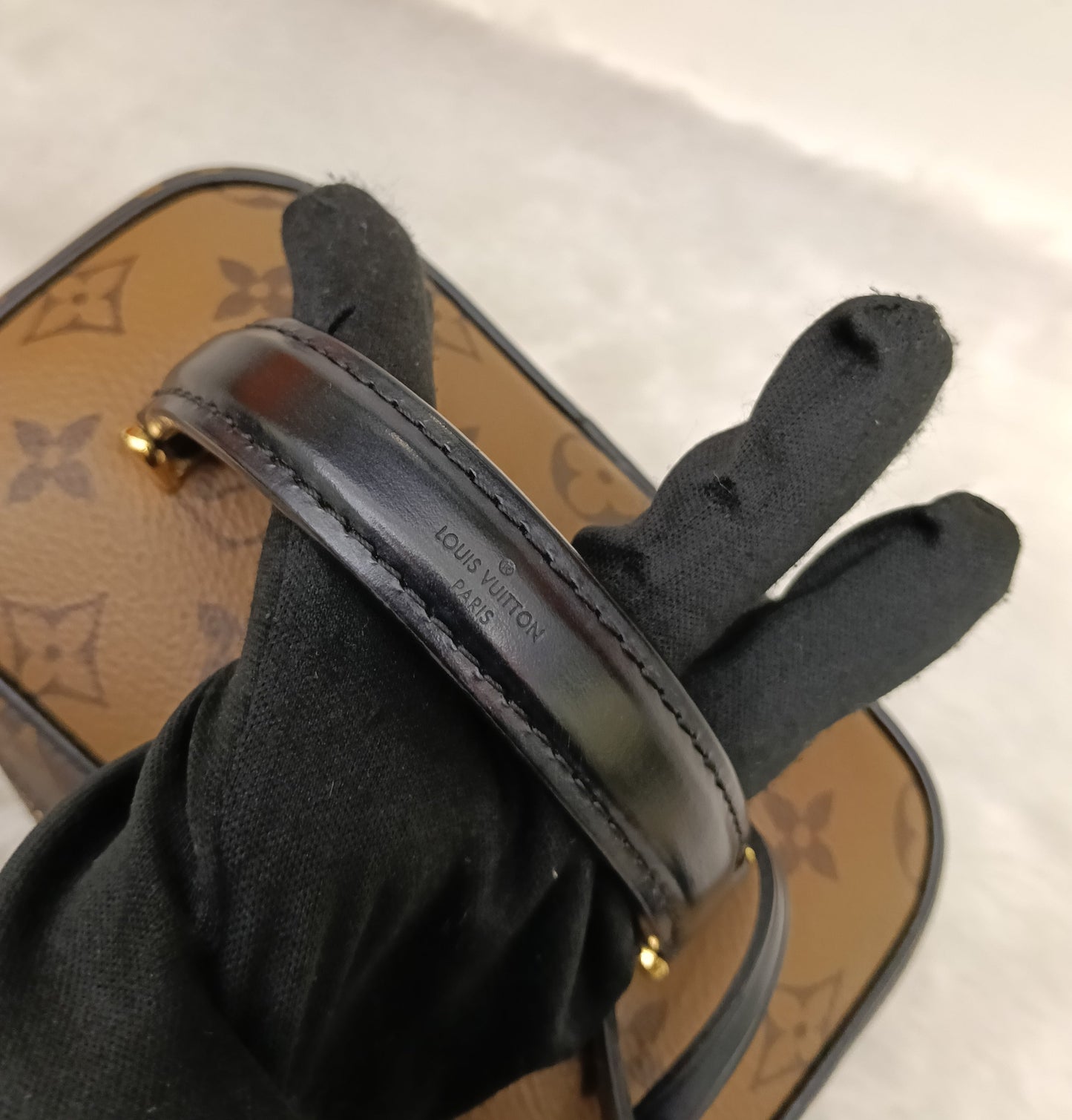 LV Vanity PM Monogram Reverse (CHIP)