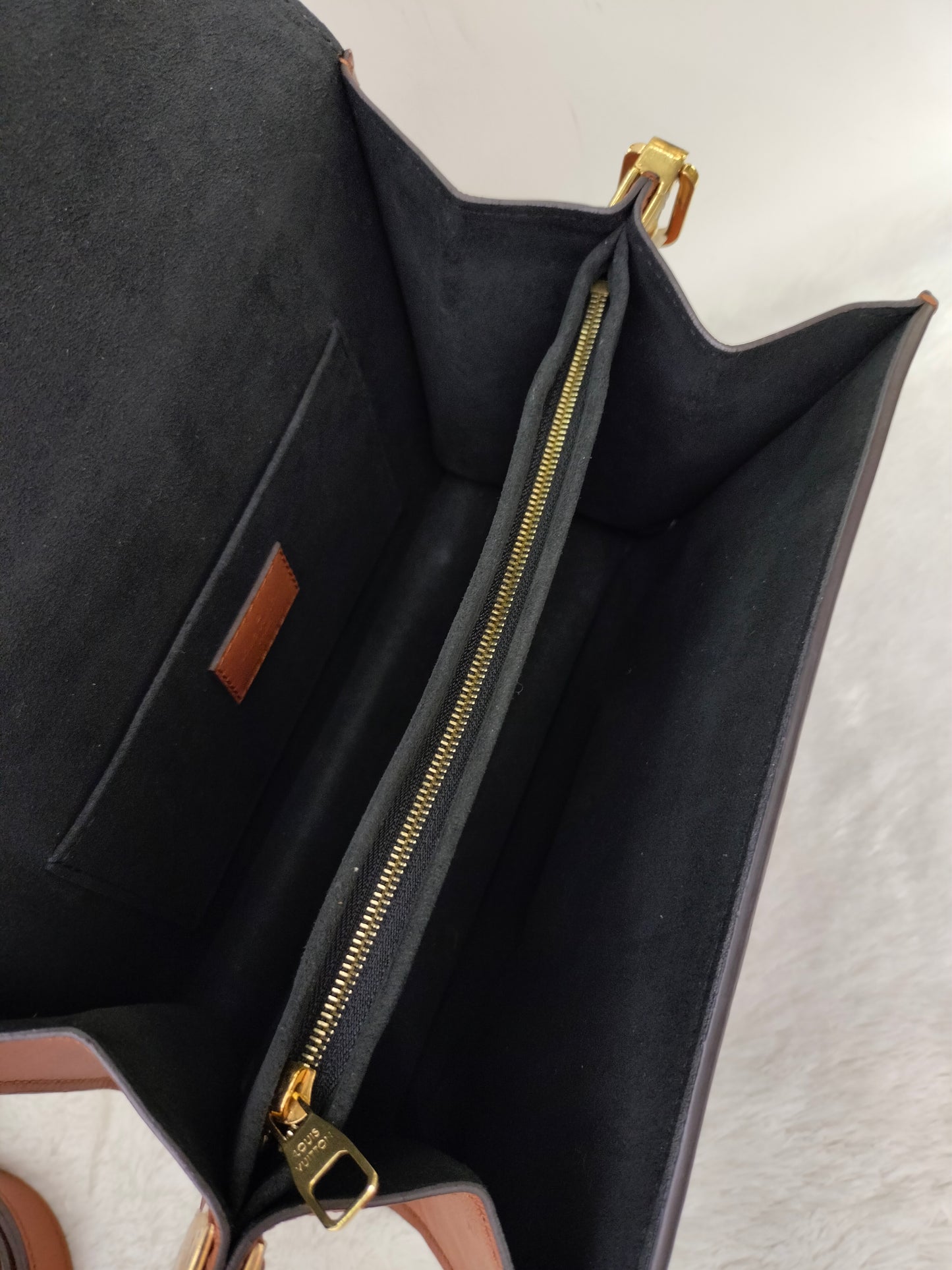 LV Dauphine MM Monogram Reverse 2020