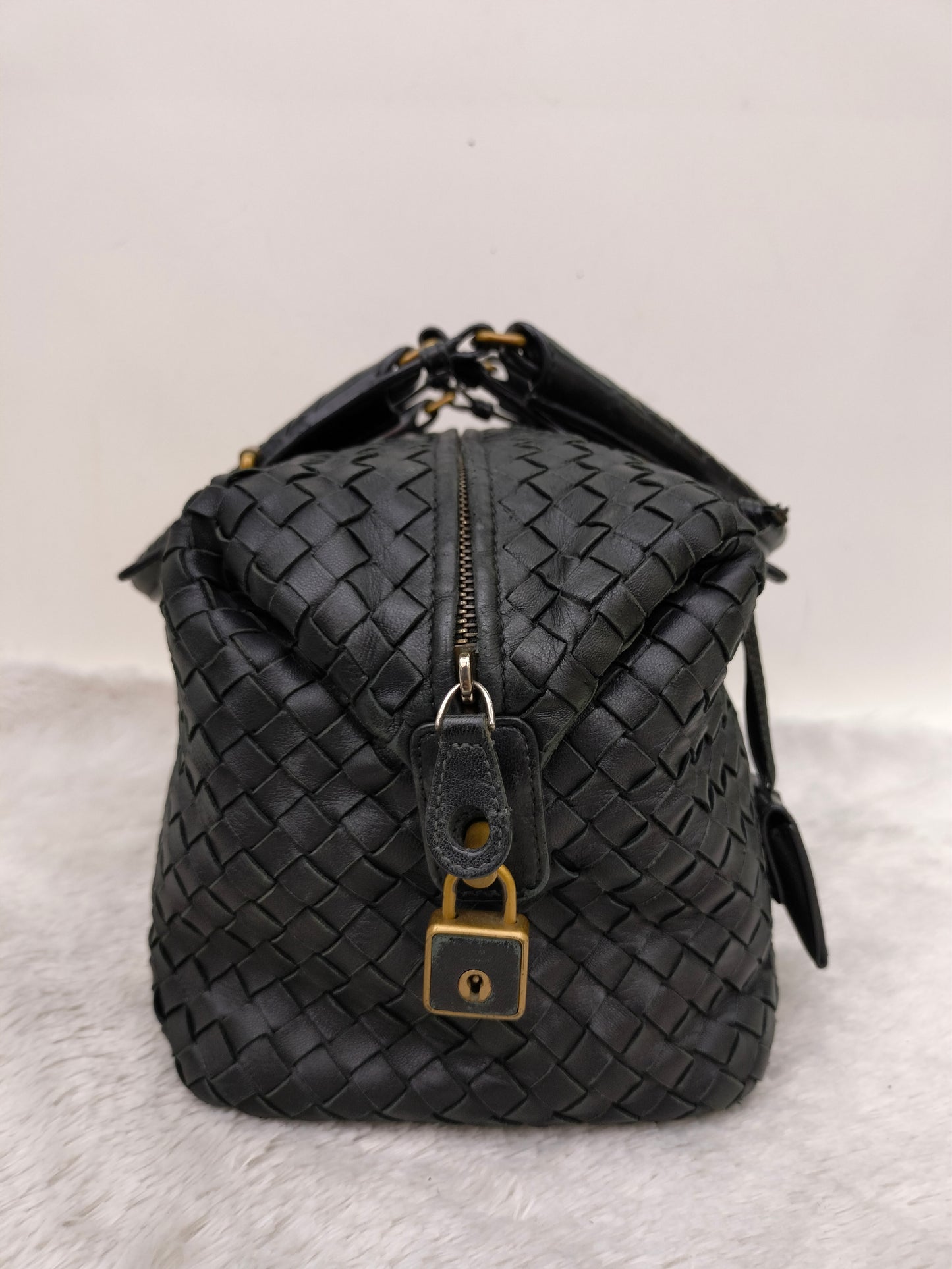 Bottega Veneta Intrecciato Boston Black GHW 2010