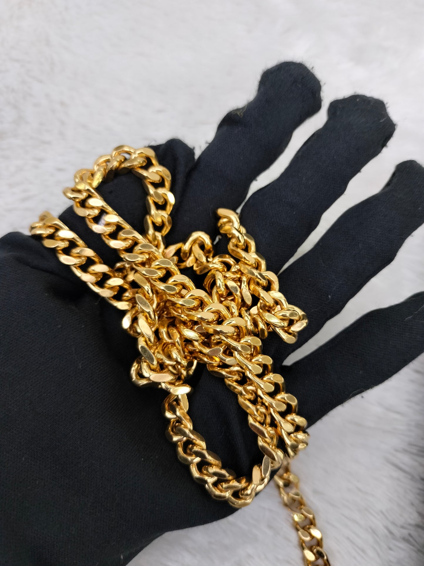 YsL WOC 22 Chevron Grained Black GHW 2021