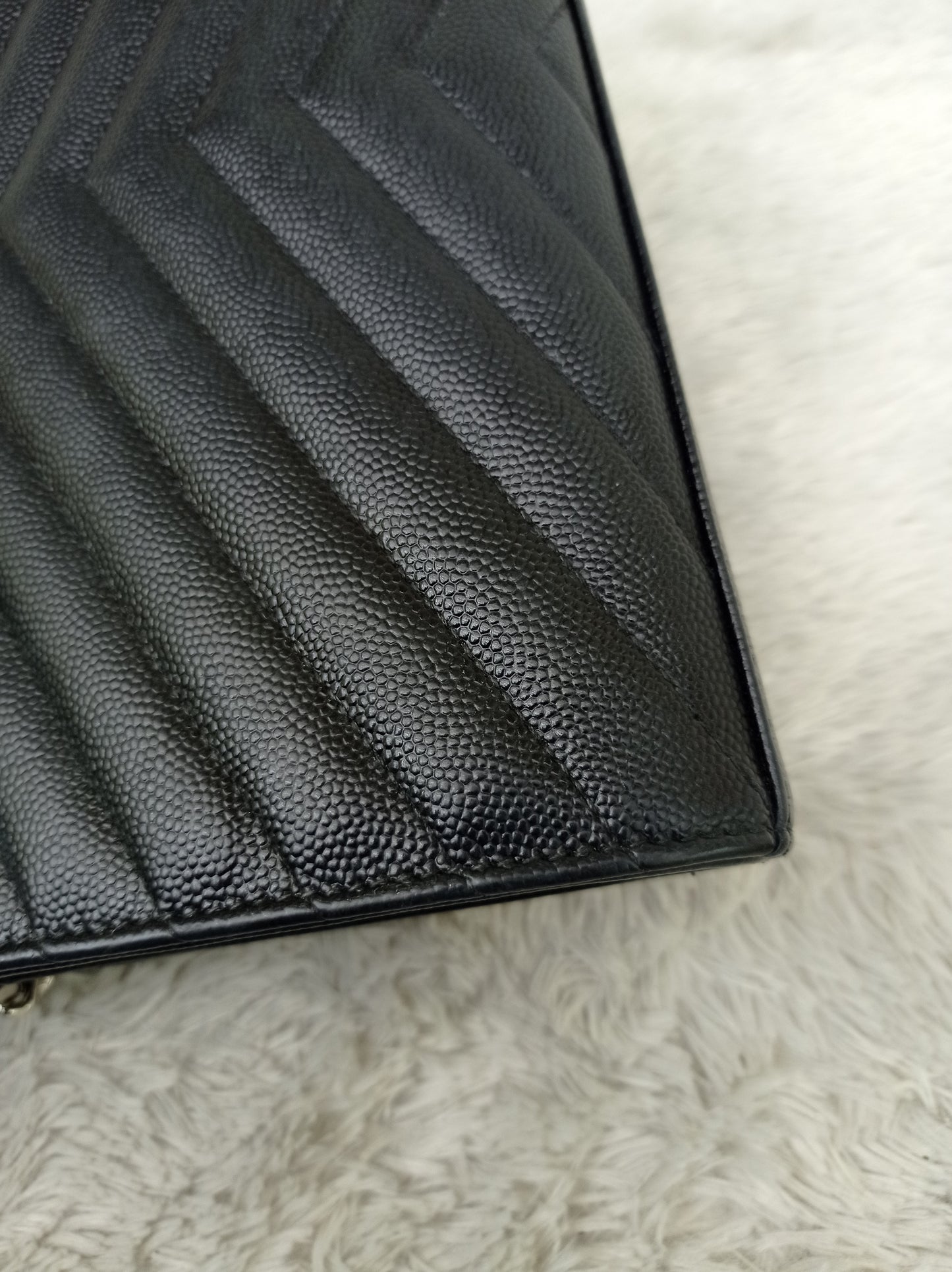 YsL WOC 22 Matelasse Monogramme Grained Black SHW 2018