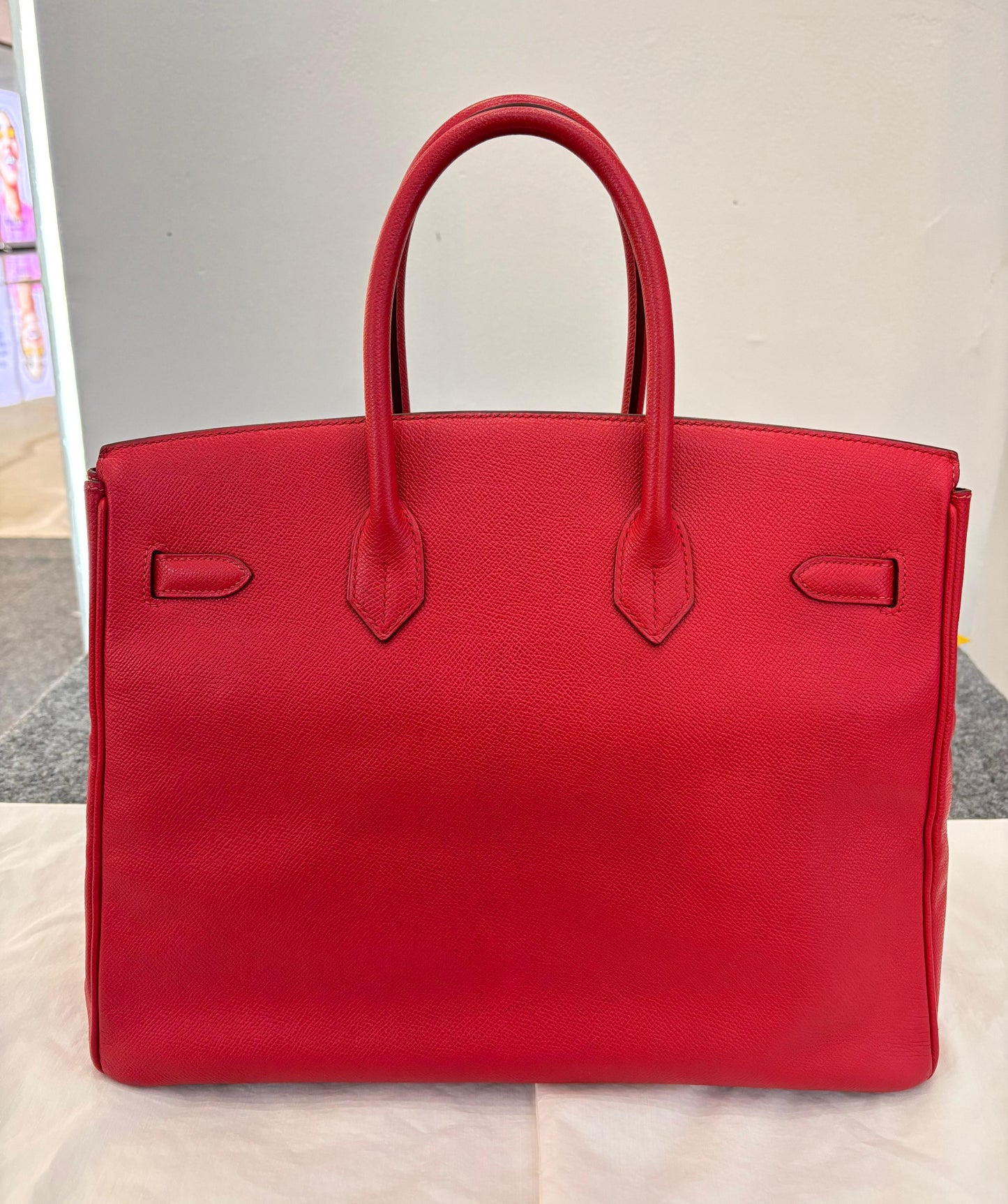 B35 Epsom Ferrari Red GHW #G square