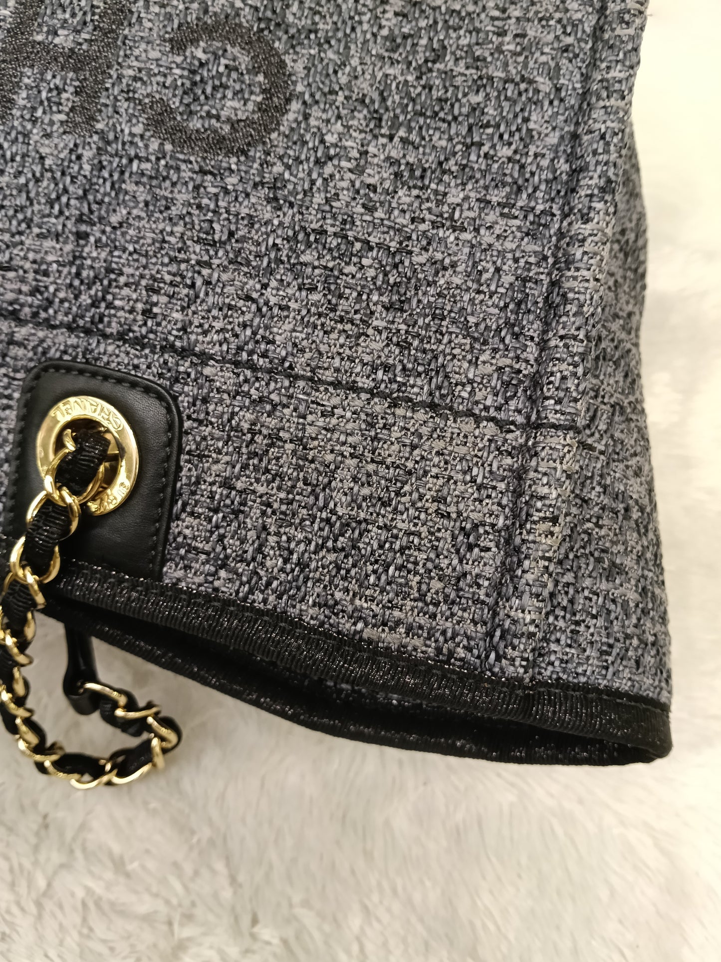 Chanel Deauville Small Tweed Black Navy LGHW (CHIP)