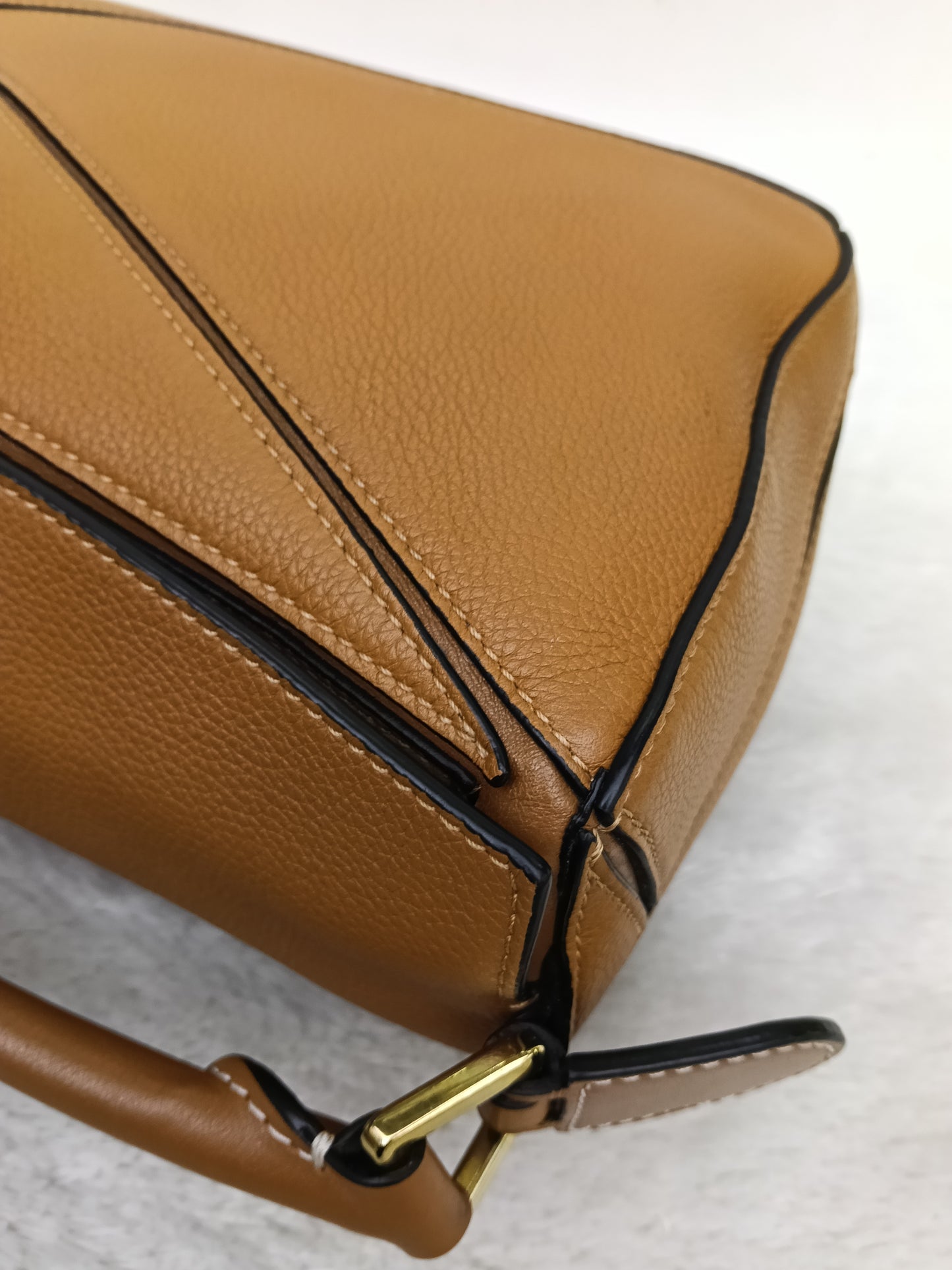 Loewe Puzzle Small Grained Light Caramel GHW 2019