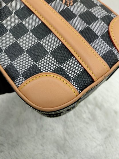 LV Valisette Vertical Damier Colour Noir 2019
