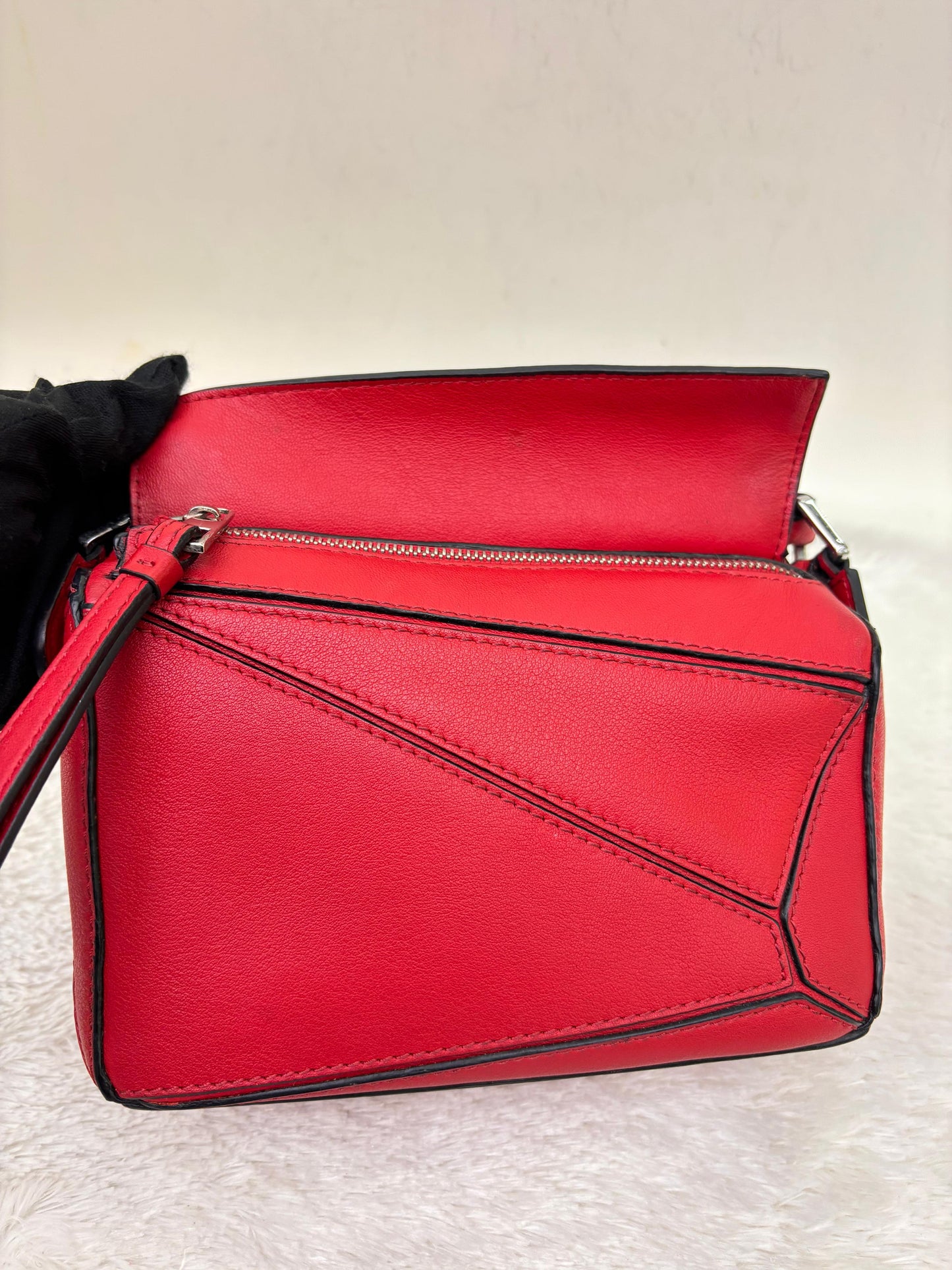 Loewe Puzzle Mini Red SHW 2018