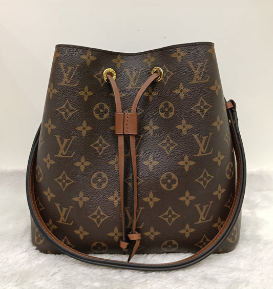 LV Neo Noe MM Monogram Caramel (CHIP)
