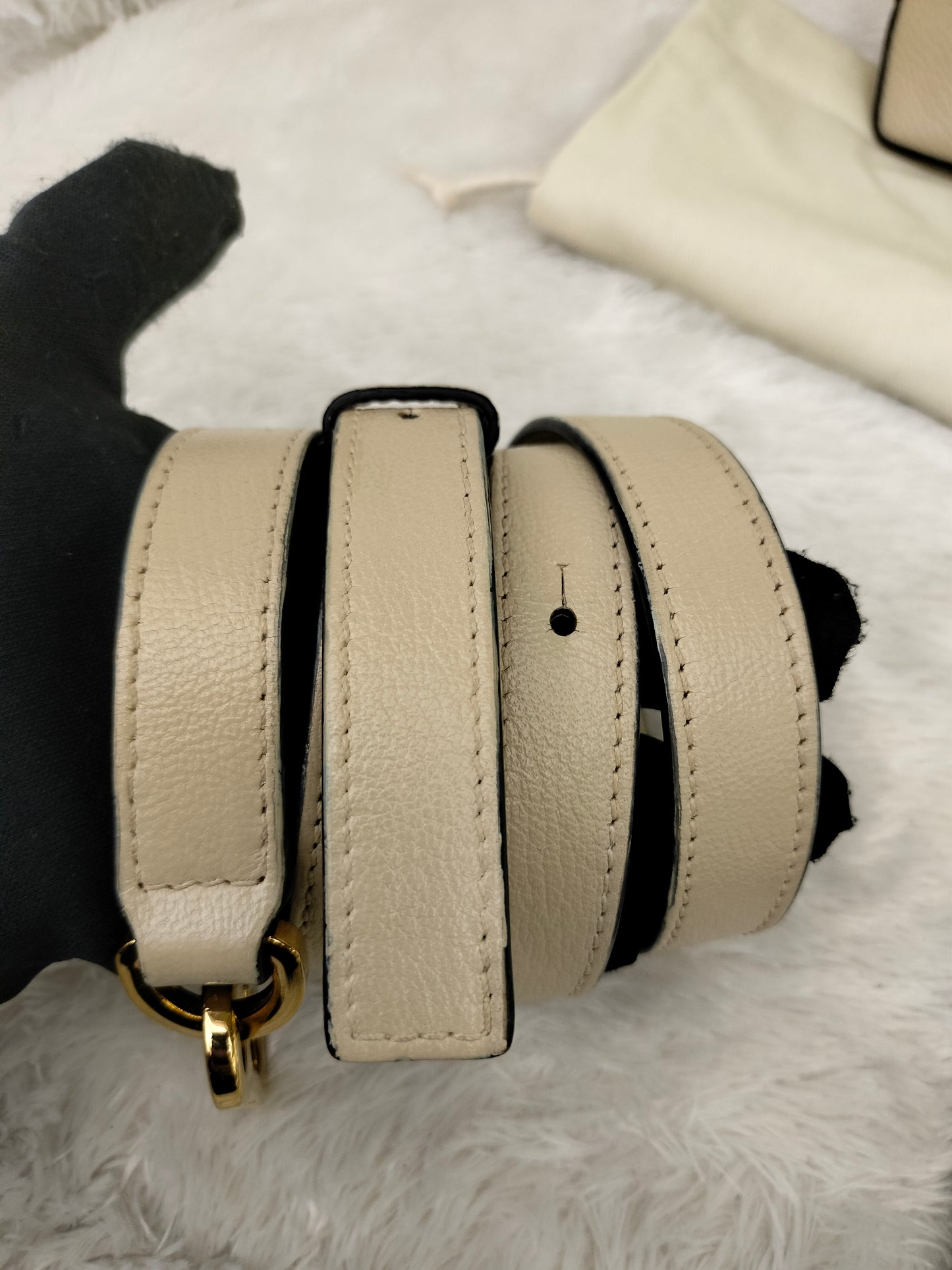 Loewe Puzzle Small Edge Angora GHW 2021