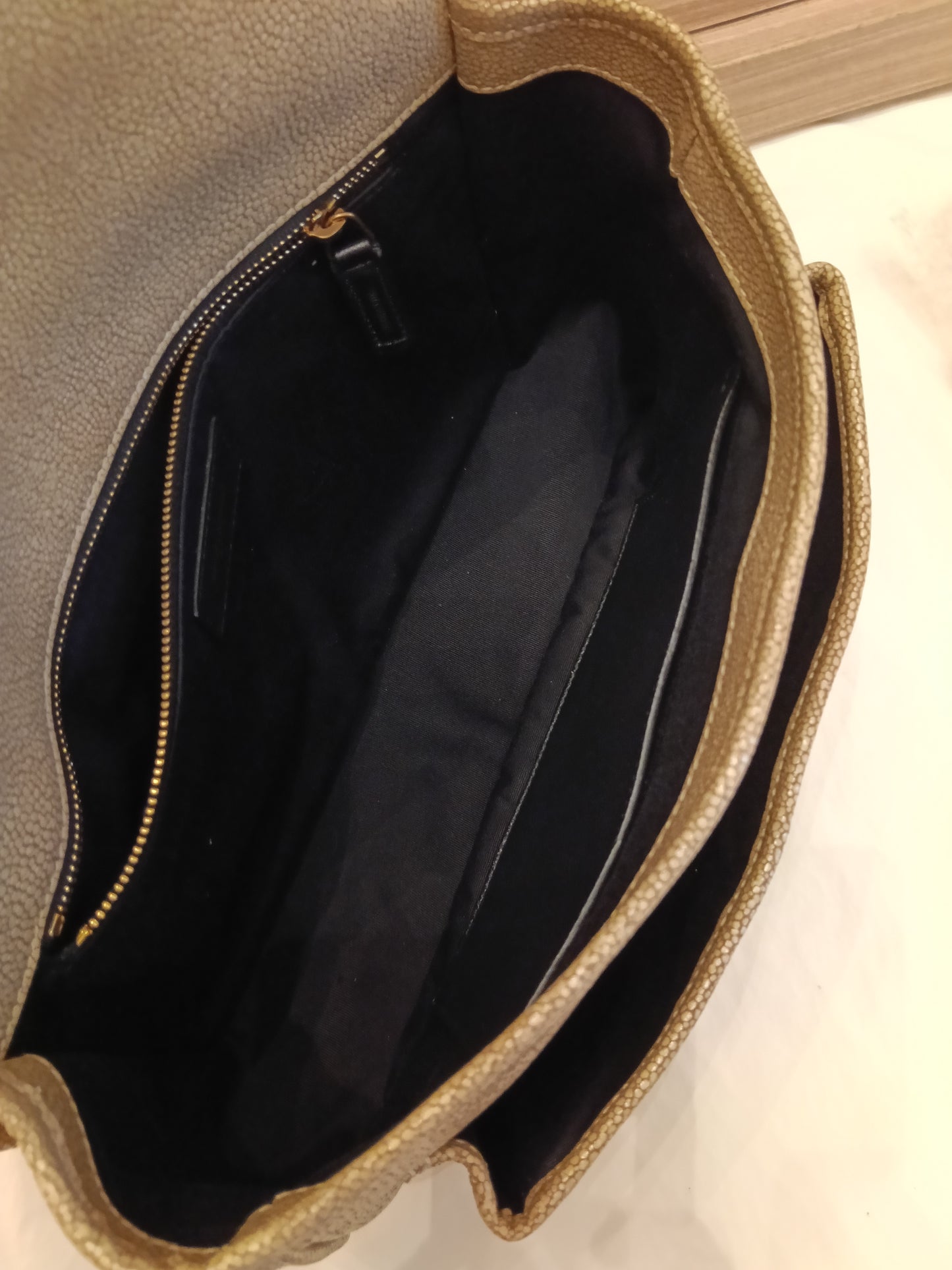YsL Niki Medium Stingray Embossed Beige GHW 2019