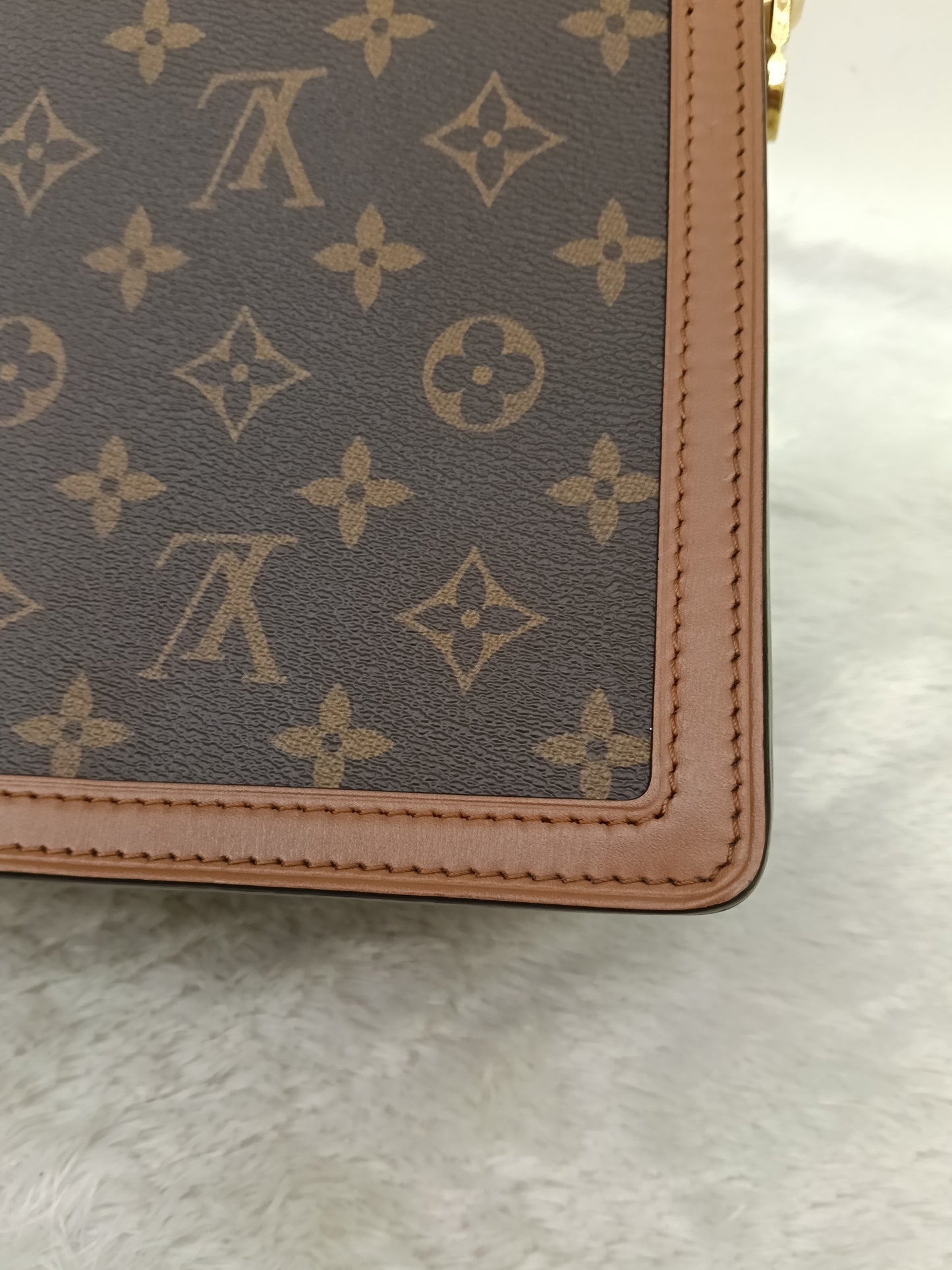 LV Dauphine MM Monogram Reverse (CHIP)