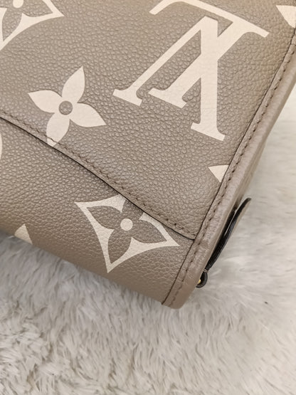 LV Diane PM ST NM Monogram Empreinte Tourterelle Creme 2025 (CHIP)