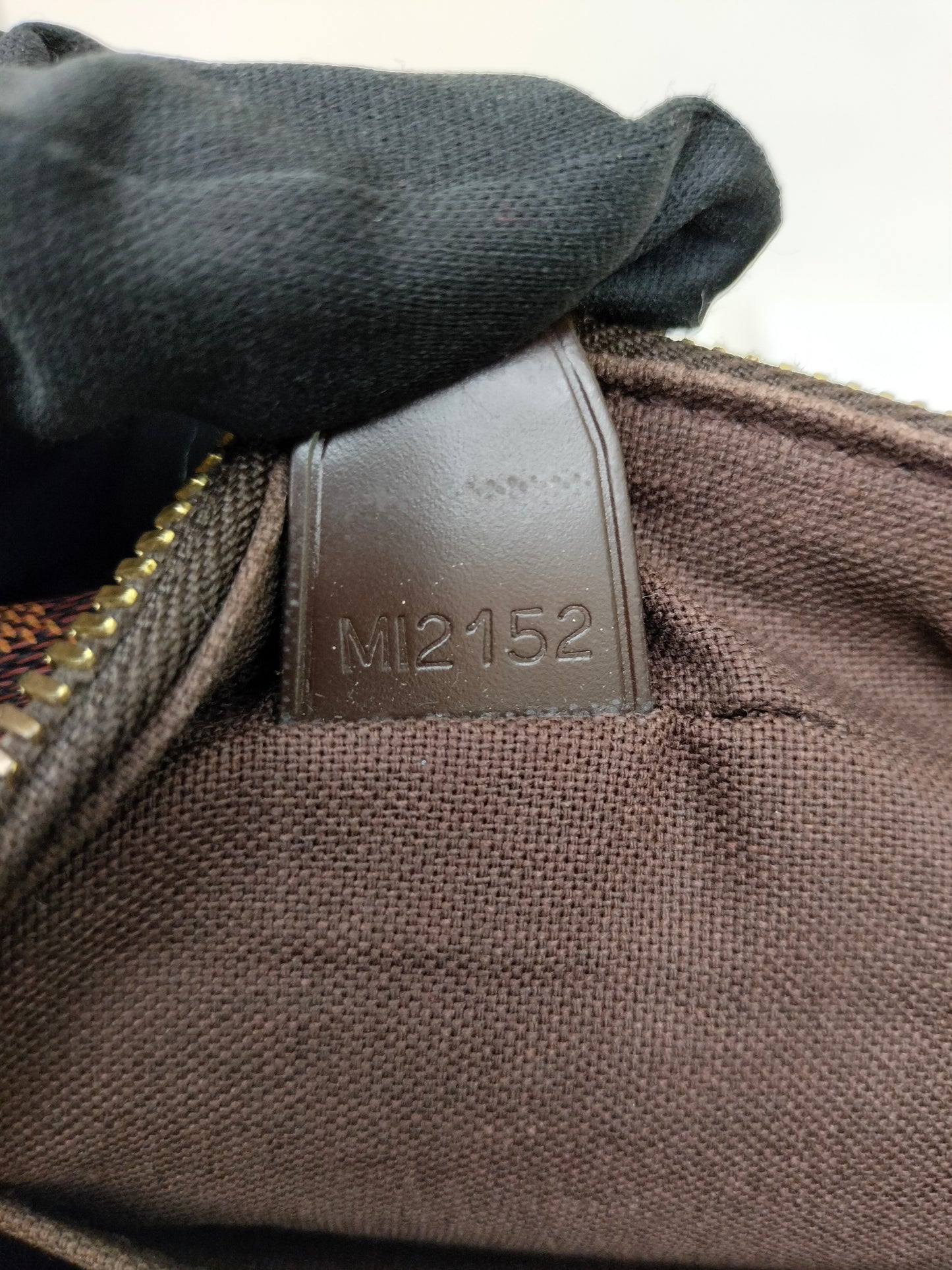 LV Shelton MM Damier 2012