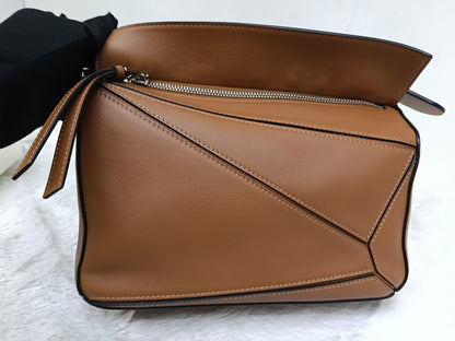 Loewe Puzzle Small Calfskin Tan SHW 2022