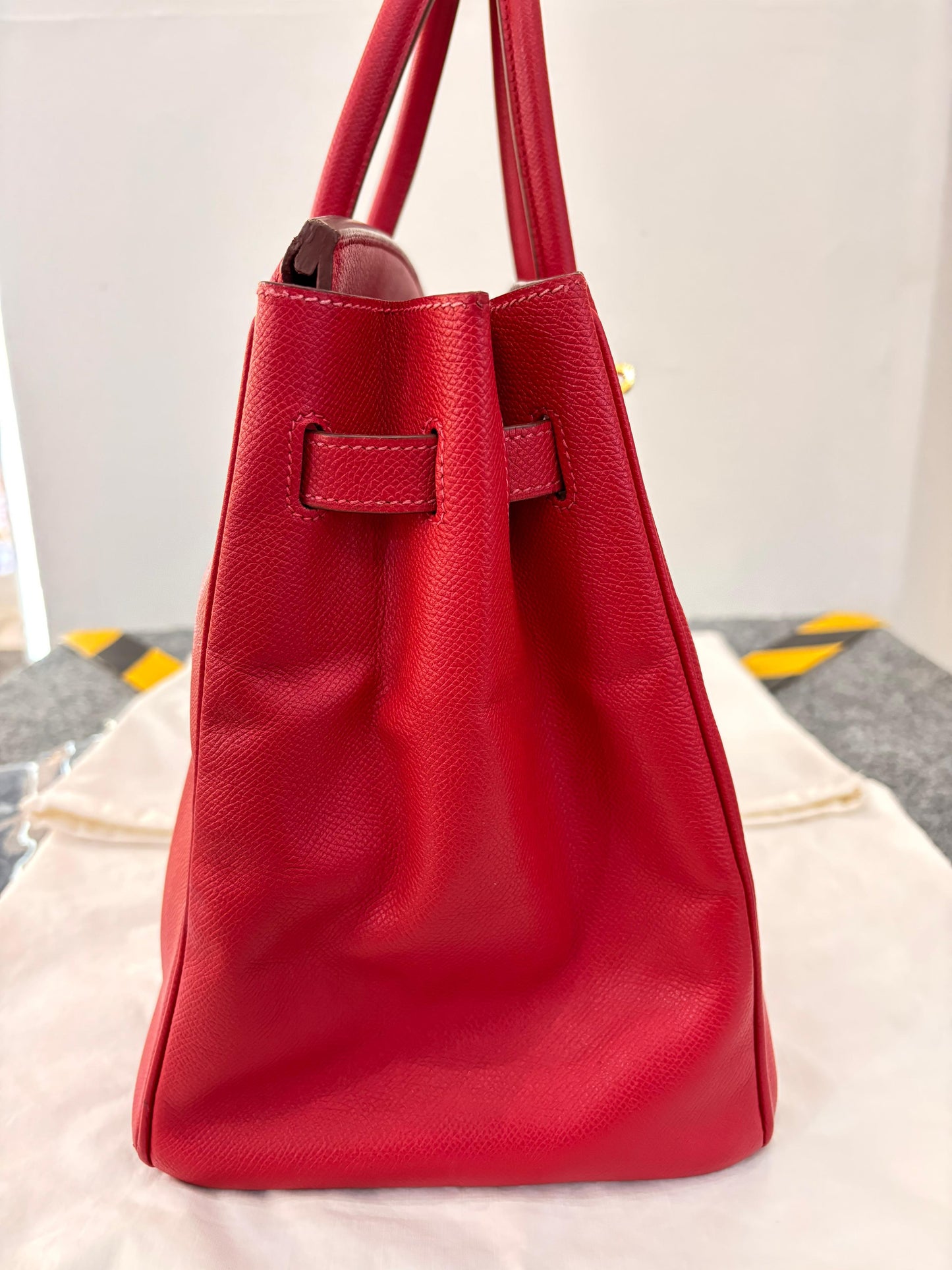 B35 Epsom Ferrari Red GHW #G square