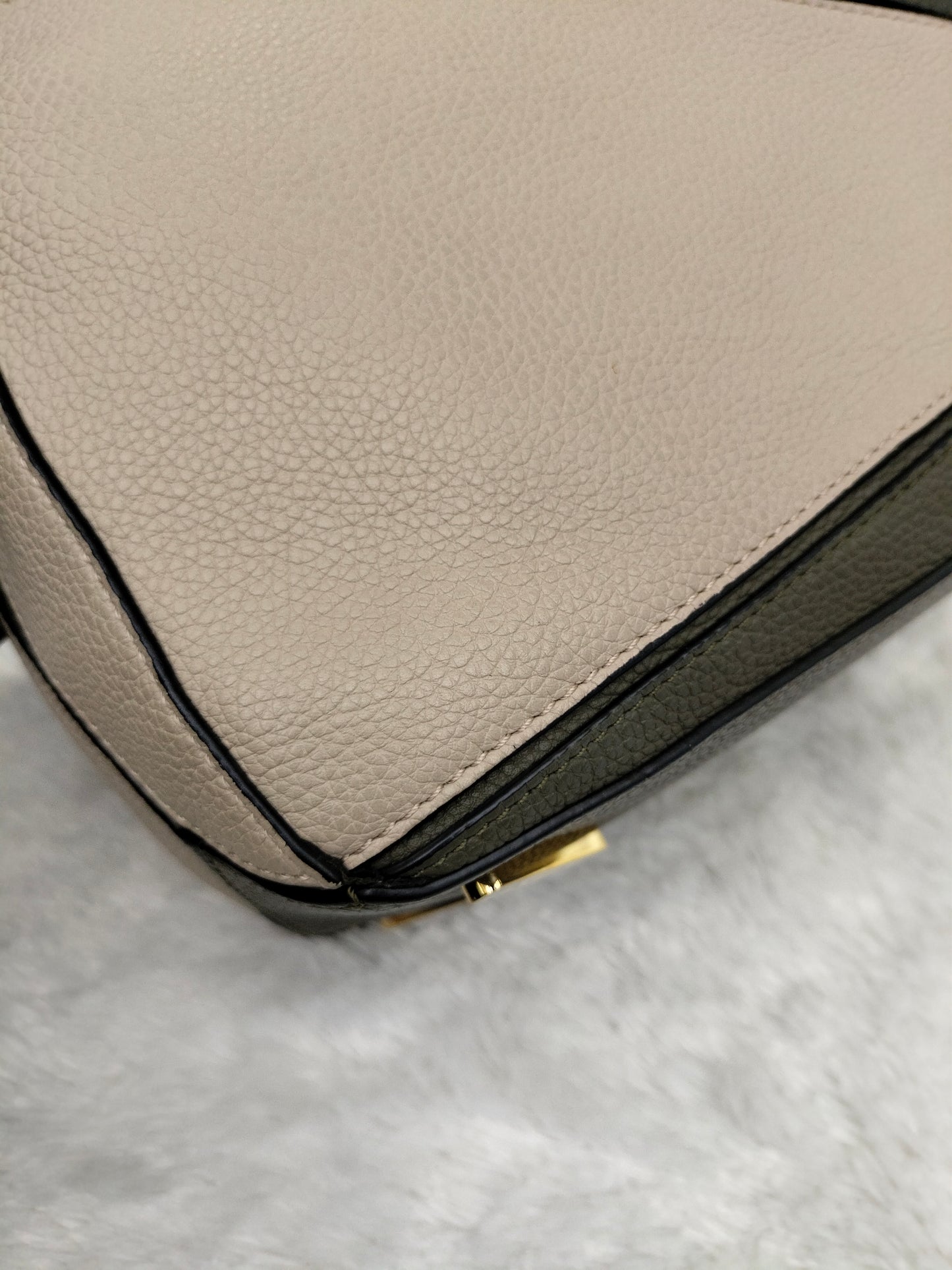 Loewe Puzzle Medium Grained Khaki 3 tone GHW 2018
