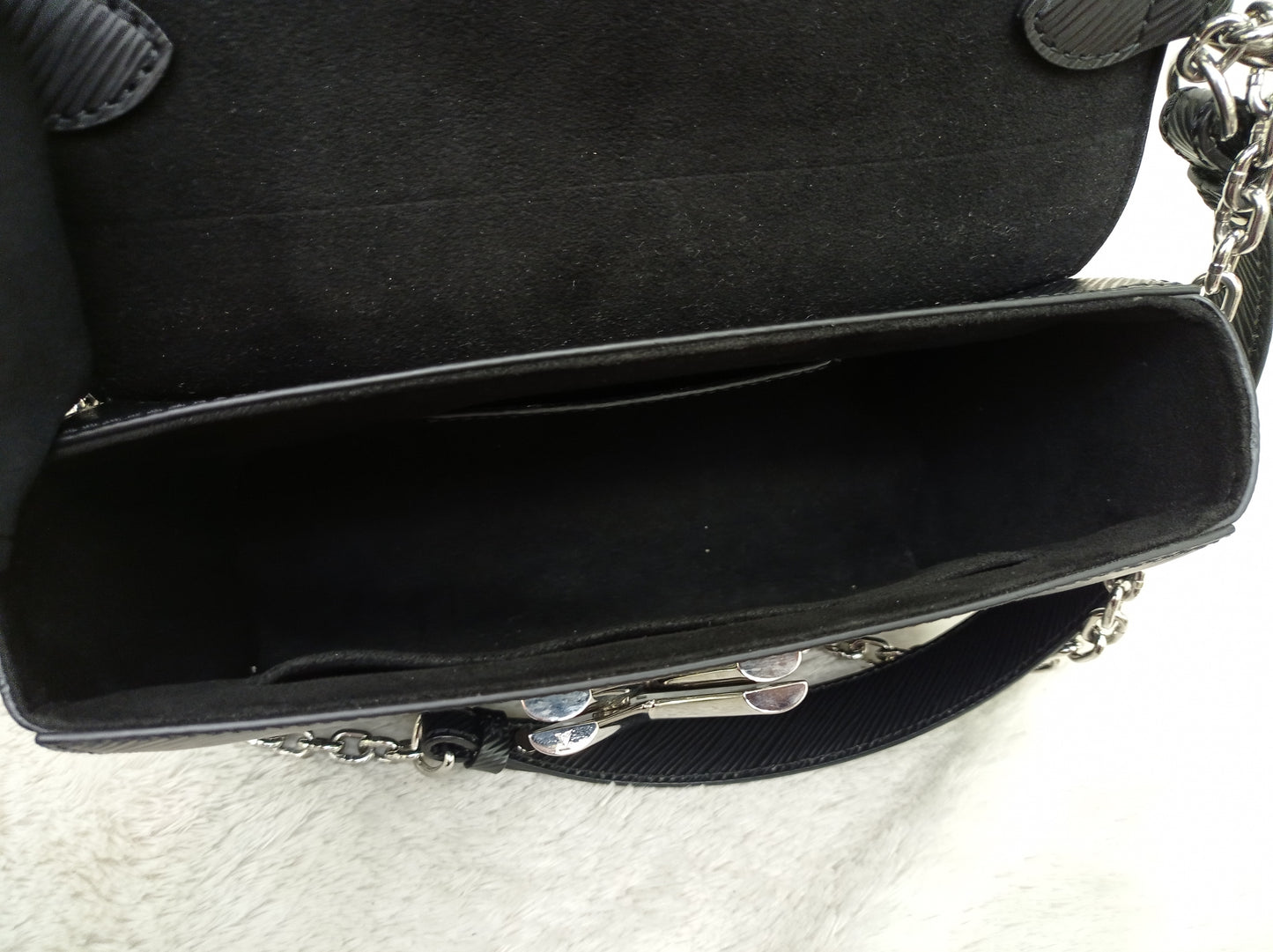 LV Twist MM Epi Black 2016
