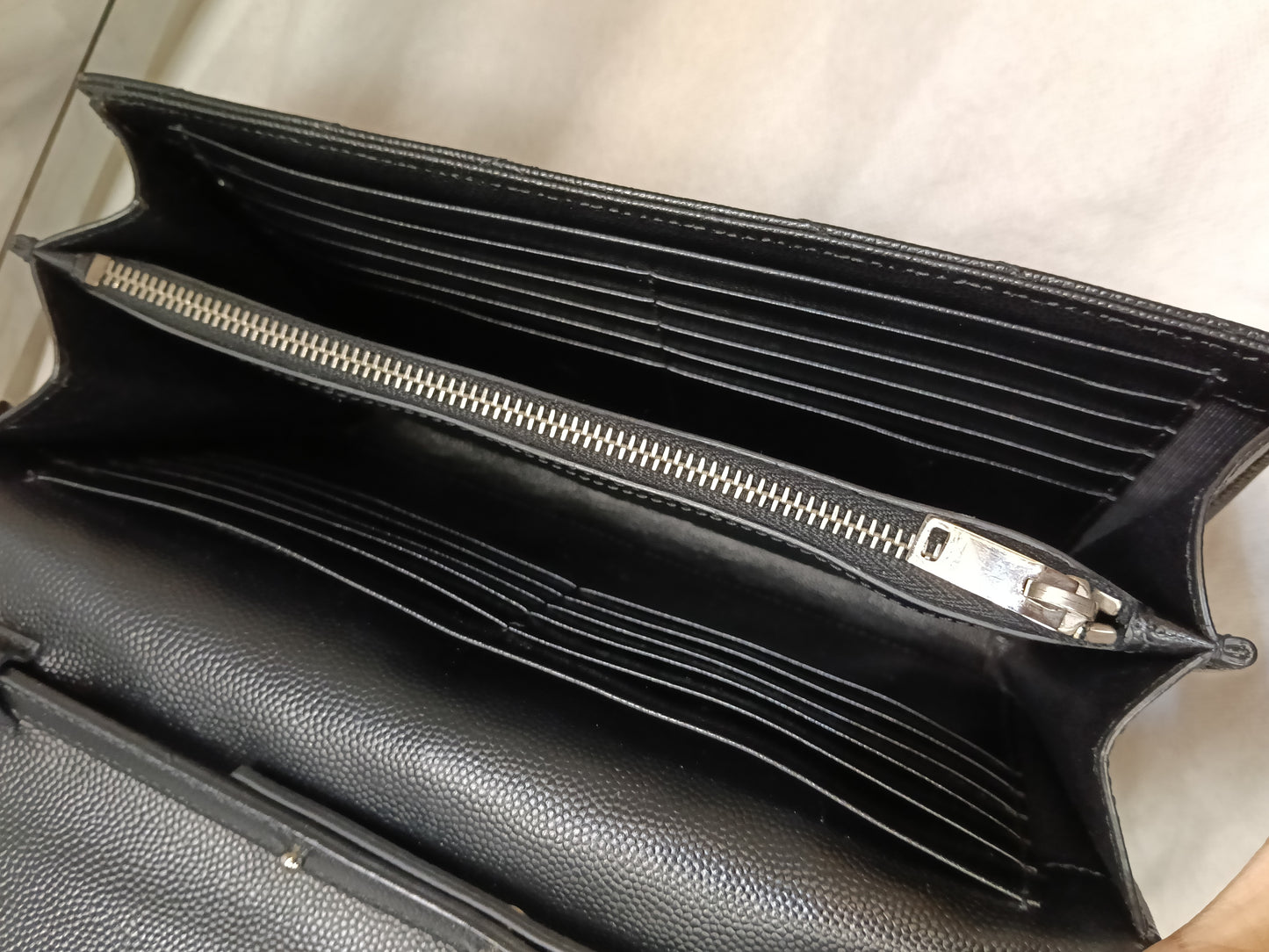 YsL WOC 22 Cassandre Chevron Grained Black SHW 2015