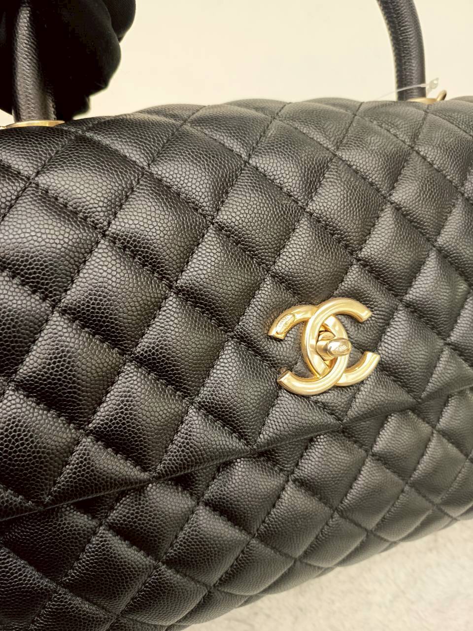 Chanel Coco Handle Large Caviar Black GHW #24