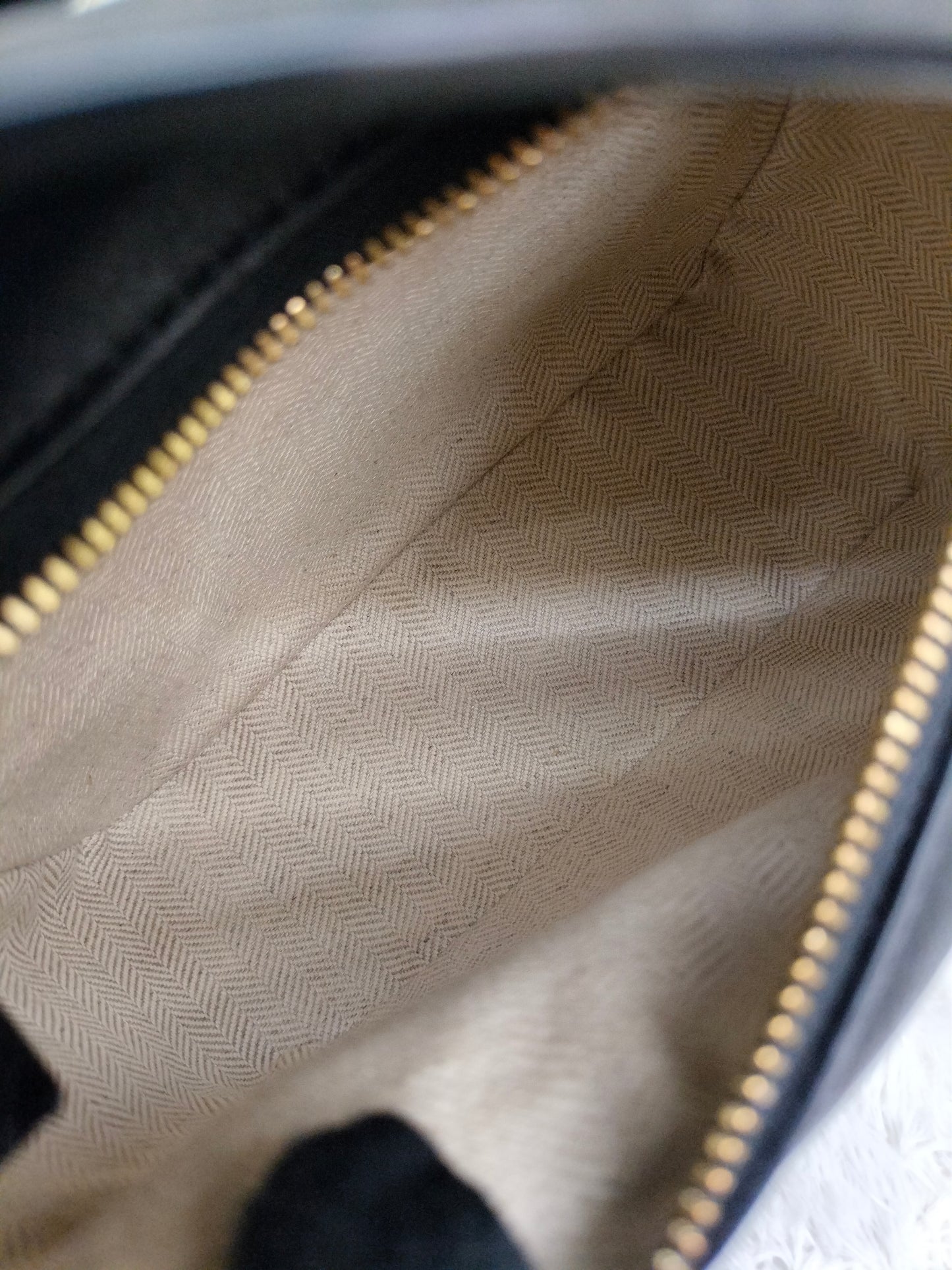 Loewe Puzzle Mini Black Angora GHW 2021