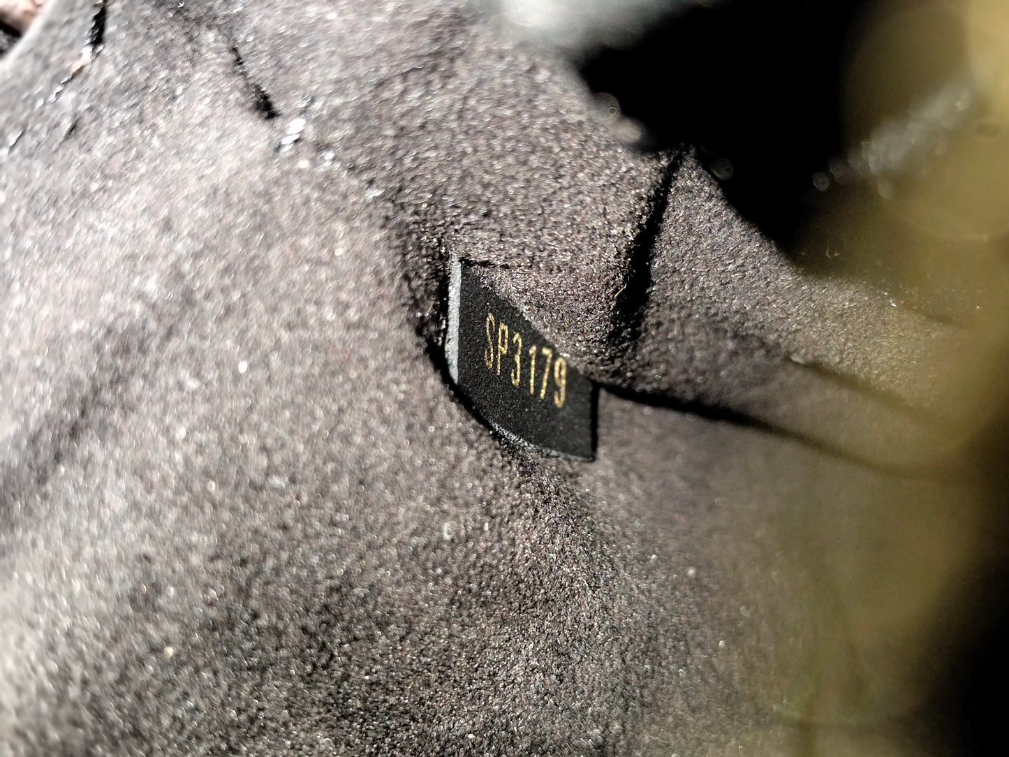 LV Neo Noe Monogram World Tour