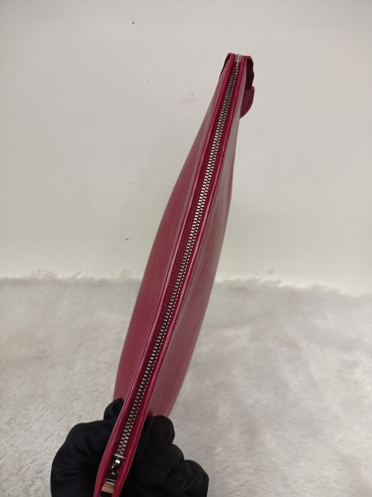 LV Toiletry Pouch 26 Epi Fuchsia 2019