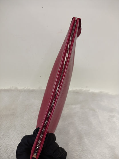 LV Toiletry Pouch 26 Epi Fuchsia 2019