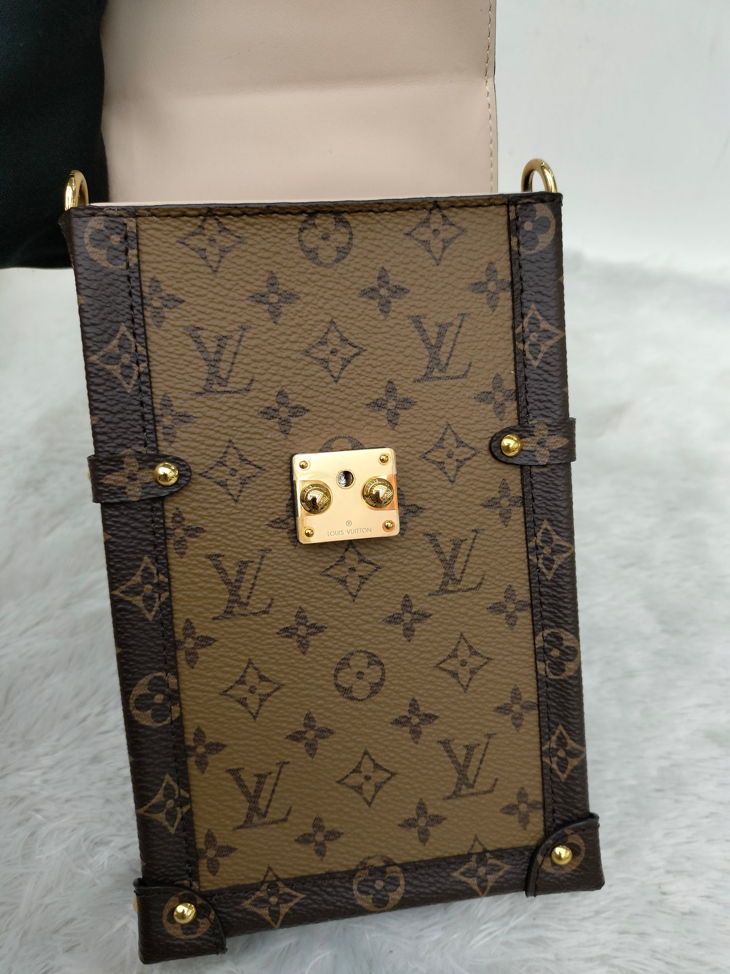 LV Pochette Trunk Vertical Monogram Reverse 2019