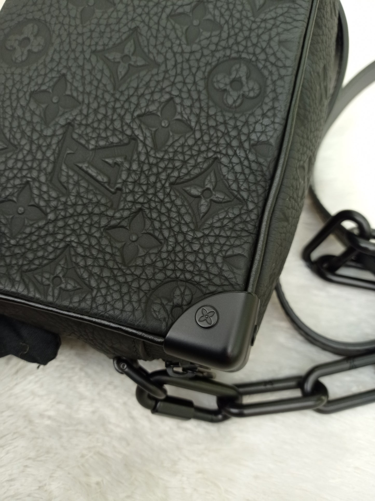 LV Mini Side Trunk Taurillon Monogram Noir 2021 (CHIP)