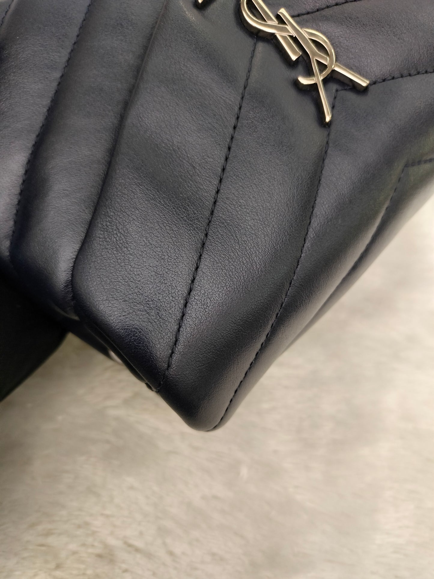 YsL Lou Lou Toy Lamb Navy SHW 2017