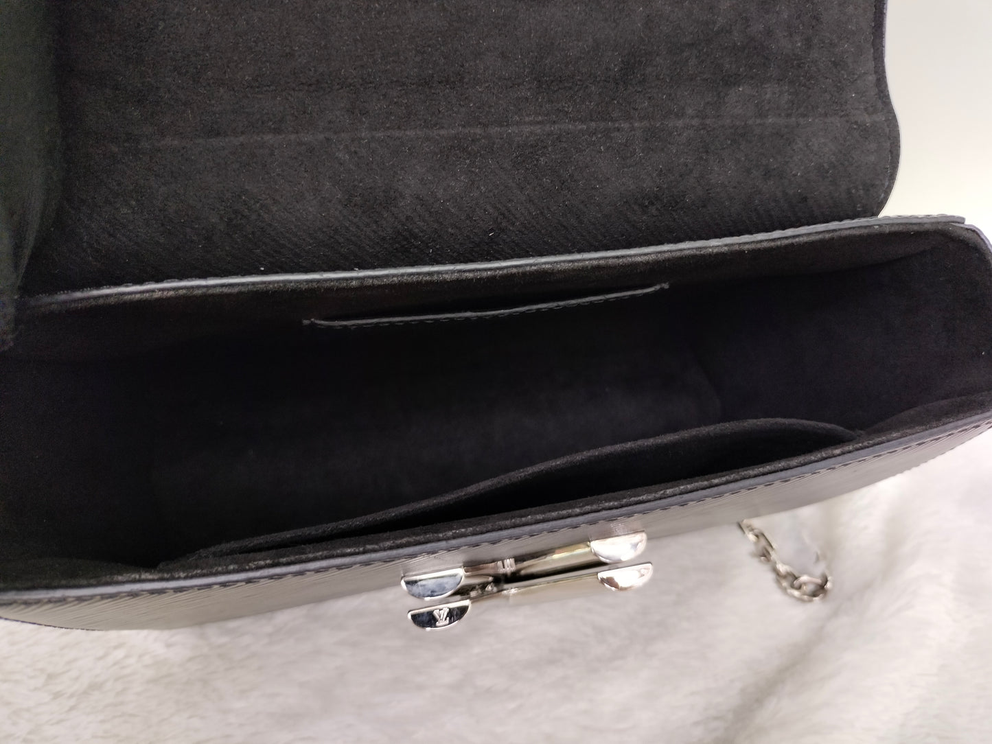 LV Twist MM Epi Black 2017