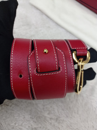 Loewe Puzzle Medium Grained Raspberry GHW 2017