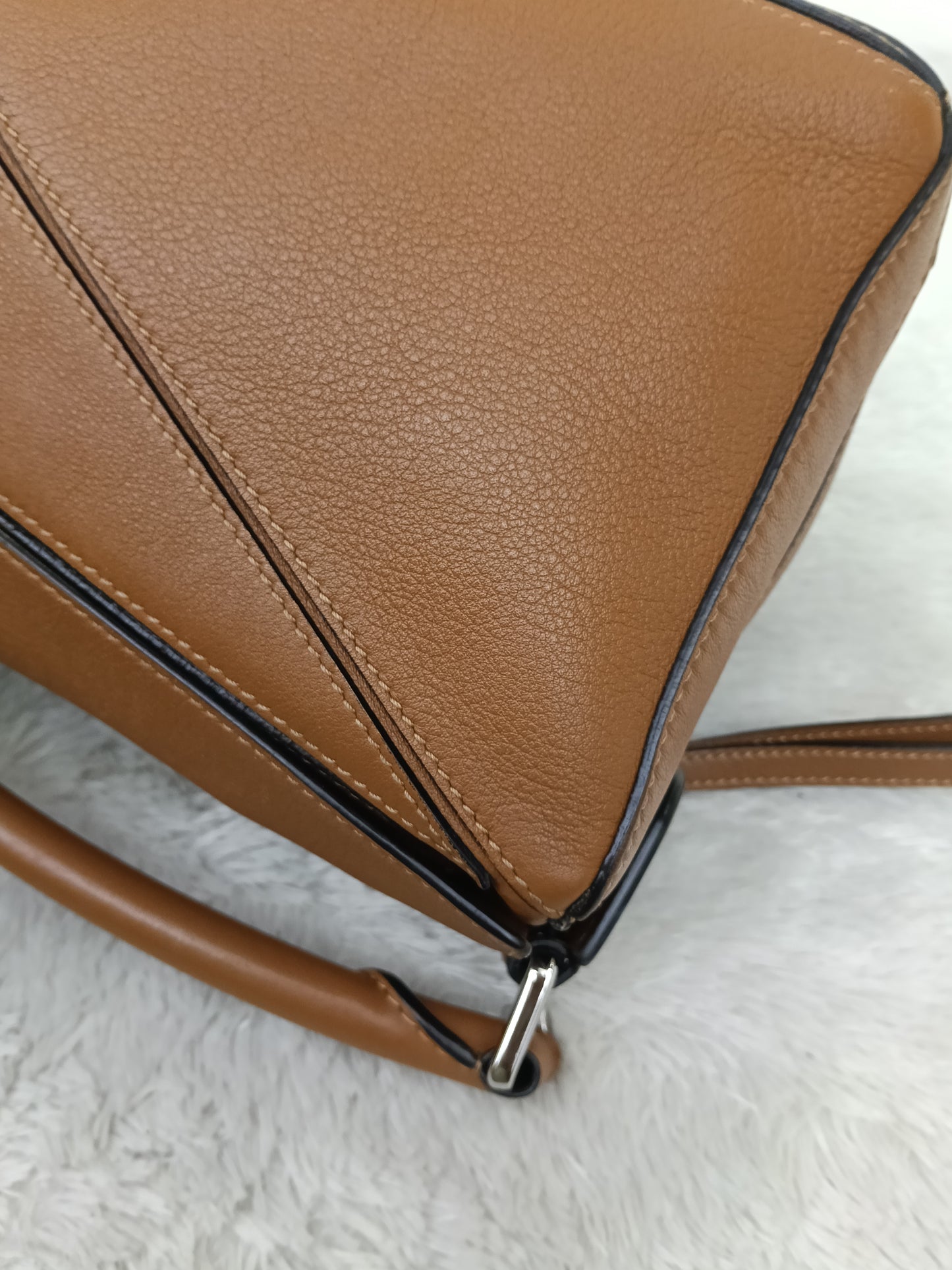 Loewe Puzzle Calfskin Small Tan SHW 2022