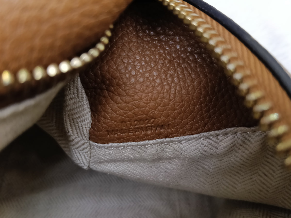 Loewe Puzzle Small Grained Caramel SHW 2020