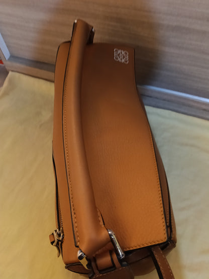 Loewe Puzzle Medium Tan SHW 2018