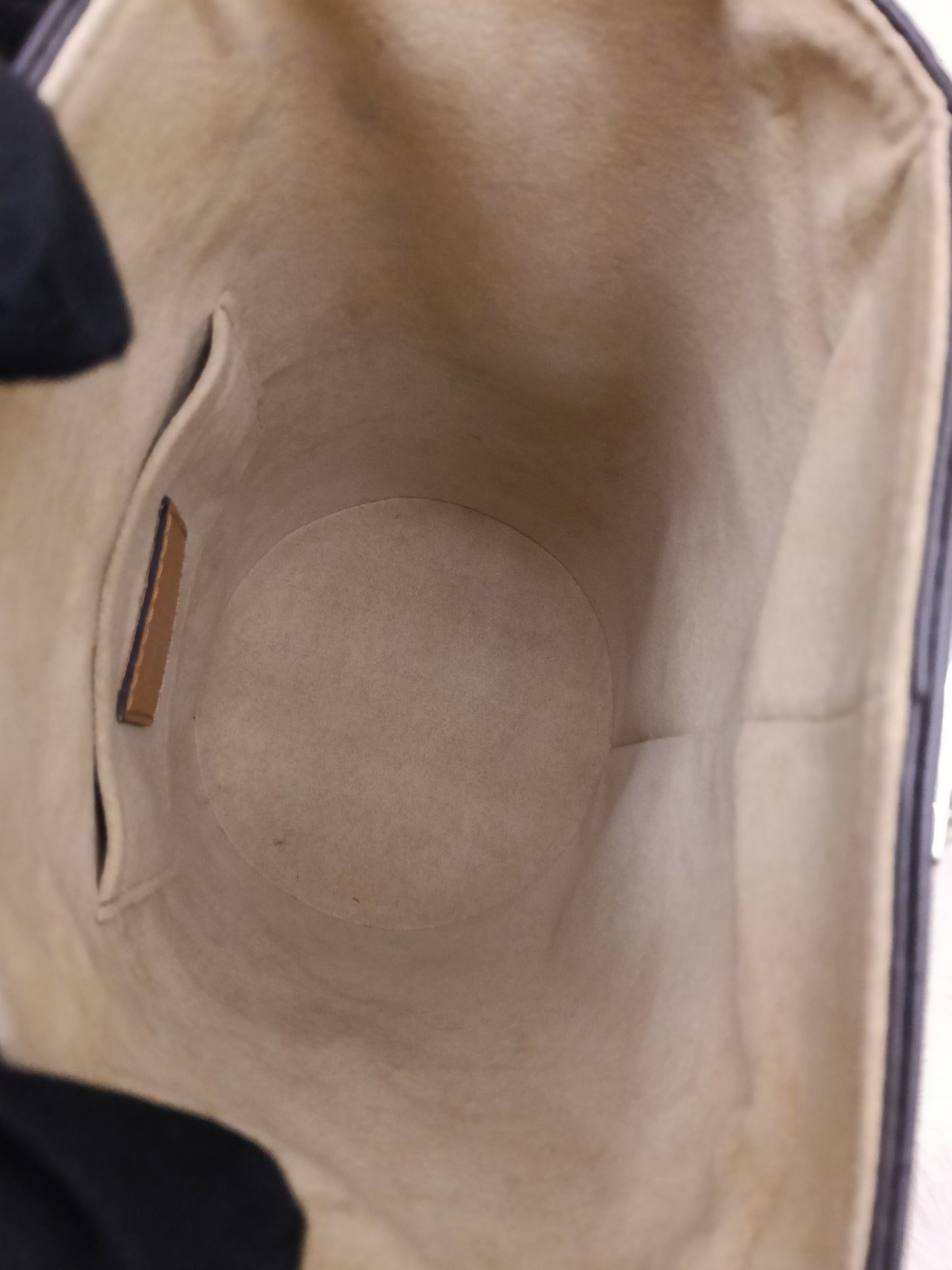 LV Duffle Transformed Monogram Time Trunk 2018