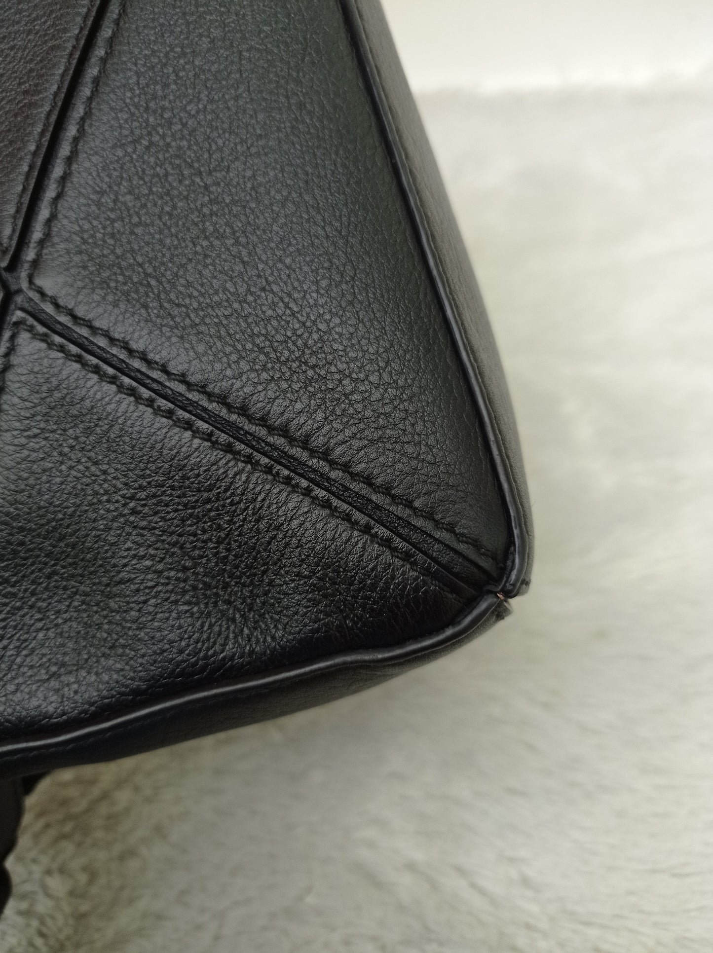 Loewe Puzzle Mini Black SHW 2022
