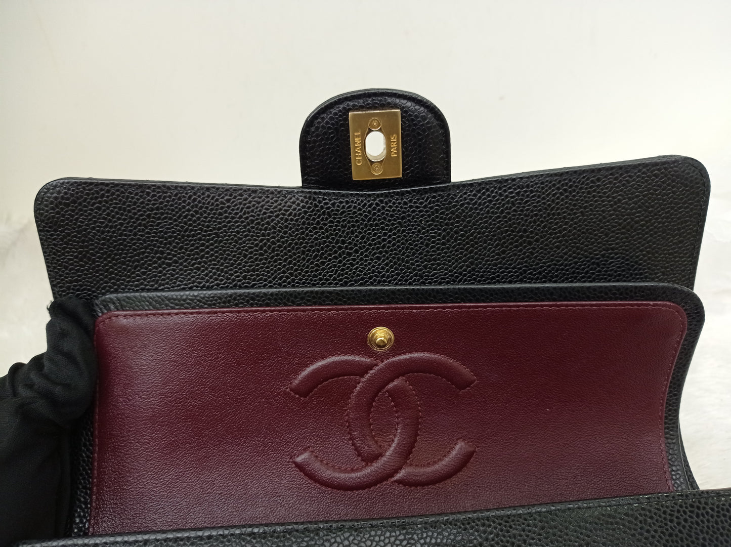Chanel Medium Caviar Black GHW DF (CHIP)